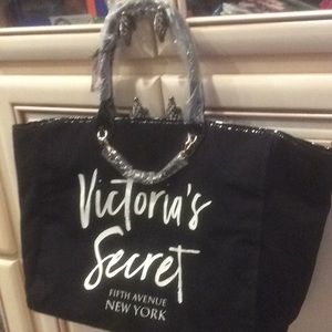 💕new Victoria’s Secret Black shopping bag